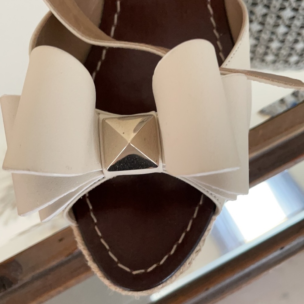 Shoes - Picture 3 of 6